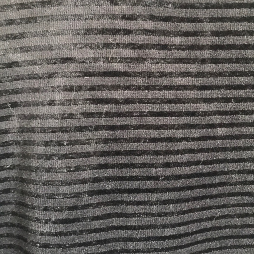 Basic Threads cropped top in velvet! - Picture 2 of 2